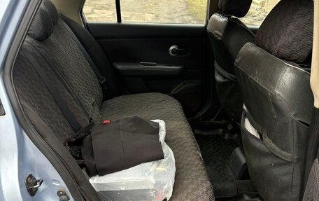 Nissan Tiida, 2011 год, 700 000 рублей, 10 фотография