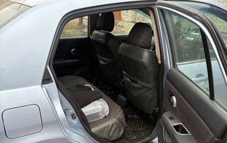 Nissan Tiida, 2011 год, 700 000 рублей, 9 фотография