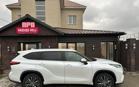 Toyota Highlander, 2025 год, 6 200 000 рублей, 2 фотография
