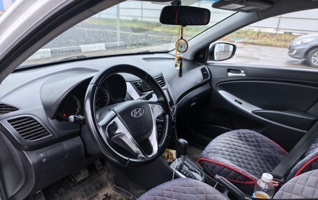 Hyundai Solaris II рестайлинг, 2011 год, 690 000 рублей, 5 фотография