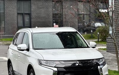 Mitsubishi Outlander III рестайлинг 3, 2021 год, 2 715 000 рублей, 1 фотография