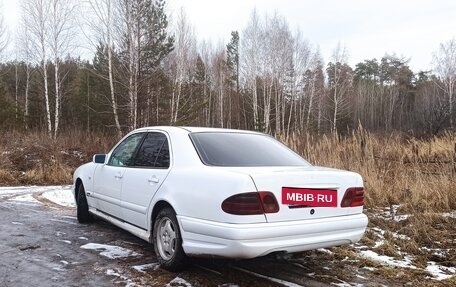 Mercedes-Benz E-Класс, 1998 год, 400 000 рублей, 8 фотография
