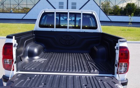 Toyota Hilux VIII, 2025 год, 10 290 000 рублей, 7 фотография