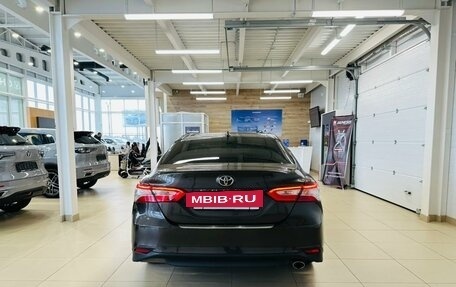 Toyota Camry, 2018 год, 2 899 900 рублей, 5 фотография