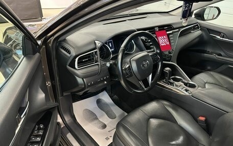 Toyota Camry, 2018 год, 2 899 900 рублей, 10 фотография