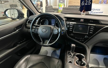 Toyota Camry, 2018 год, 2 899 900 рублей, 14 фотография