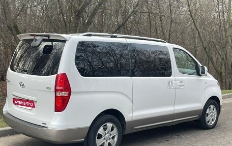 Hyundai Grand Starex Grand Starex I рестайлинг 2, 2018 год, 2 890 000 рублей, 5 фотография