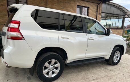 Toyota Land Cruiser Prado 150 рестайлинг 2, 2015 год, 3 500 000 рублей, 1 фотография