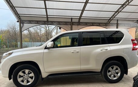 Toyota Land Cruiser Prado 150 рестайлинг 2, 2015 год, 3 500 000 рублей, 3 фотография