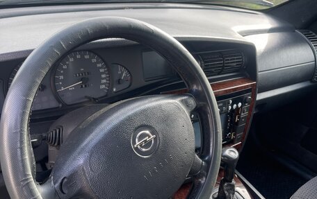 Opel Omega B, 2001 год, 260 000 рублей, 3 фотография