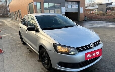 Volkswagen Polo VI (EU Market), 2011 год, 390 000 рублей, 3 фотография