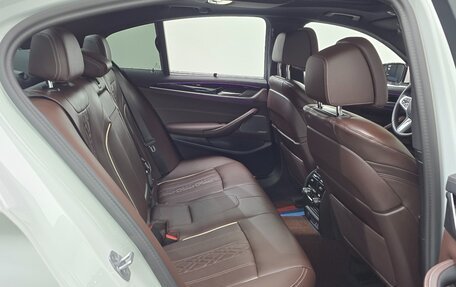 BMW 5 серия, 2022 год, 4 600 000 рублей, 13 фотография