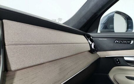 Volvo XC90 II рестайлинг, 2025 год, 12 900 000 рублей, 17 фотография