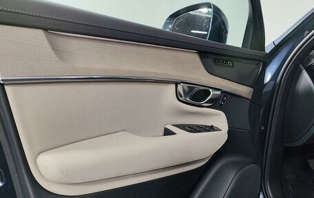 Volvo XC90 II рестайлинг, 2025 год, 12 900 000 рублей, 15 фотография