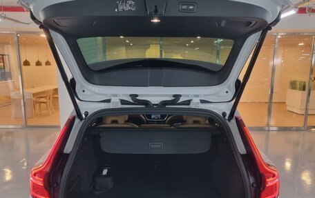 Volvo V60 Cross Country II, 2025 год, 6 422 008 рублей, 19 фотография