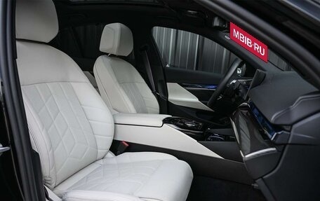 BMW 5 серия, 2024 год, 11 175 000 рублей, 8 фотография