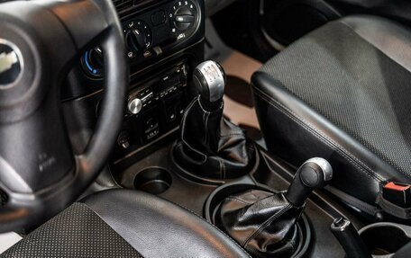 Chevrolet Niva I рестайлинг, 2015 год, 795 000 рублей, 12 фотография