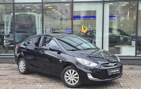 Hyundai Solaris II рестайлинг, 2012 год, 770 000 рублей, 3 фотография