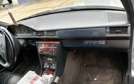 Mercedes-Benz E-Класс, 1995 год, 590 000 рублей, 11 фотография