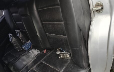 Mercedes-Benz E-Класс, 1995 год, 590 000 рублей, 8 фотография