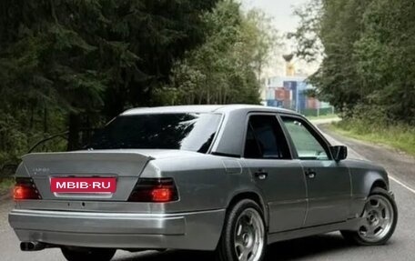 Mercedes-Benz E-Класс, 1995 год, 590 000 рублей, 2 фотография