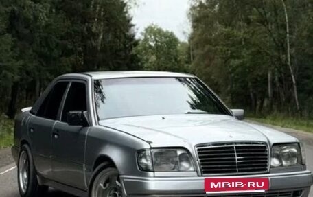 Mercedes-Benz E-Класс, 1995 год, 590 000 рублей, 4 фотография