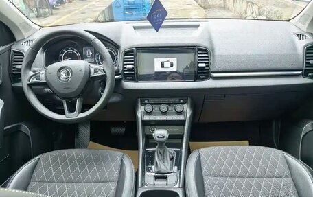 Skoda Karoq I, 2021 год, 1 855 000 рублей, 8 фотография