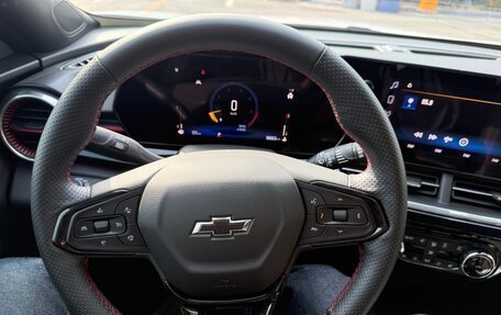 Chevrolet Trax, 2023 год, 1 950 000 рублей, 7 фотография