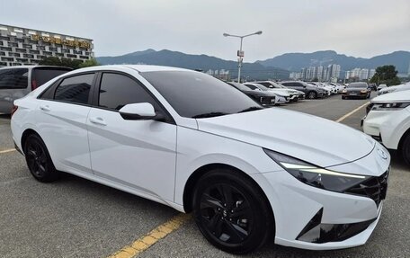 Hyundai Avante, 2022 год, 1 850 000 рублей, 3 фотография