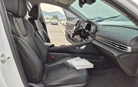 Hyundai Avante, 2022 год, 1 850 000 рублей, 8 фотография