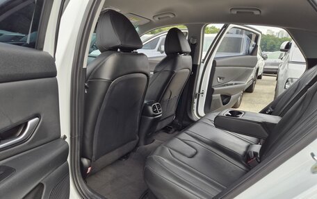 Hyundai Avante, 2022 год, 1 850 000 рублей, 10 фотография