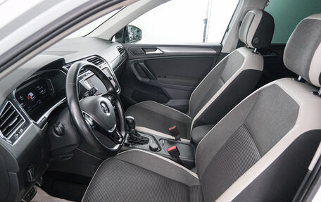 Volkswagen Tiguan II, 2019 год, 2 549 000 рублей, 8 фотография