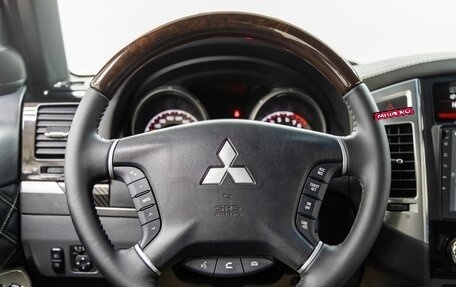 Mitsubishi Pajero IV, 2019 год, 4 078 000 рублей, 16 фотография