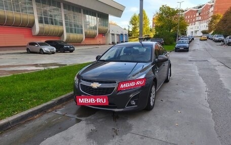 Chevrolet Cruze II, 2013 год, 885 000 рублей, 3 фотография