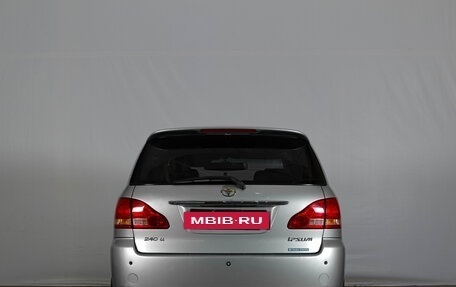 Toyota Ipsum II, 2003 год, 819 000 рублей, 6 фотография