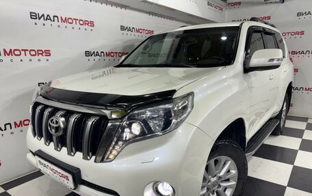 Toyota Land Cruiser Prado 150 рестайлинг 2, 2016 год, 4 230 000 рублей, 3 фотография