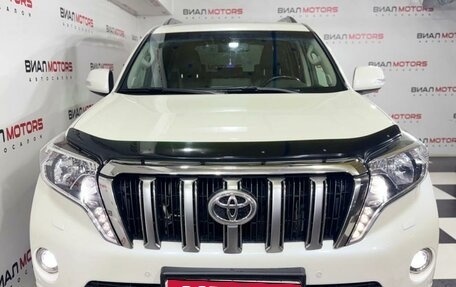 Toyota Land Cruiser Prado 150 рестайлинг 2, 2016 год, 4 230 000 рублей, 14 фотография