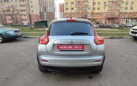 Nissan Juke II, 2011 год, 870 000 рублей, 2 фотография