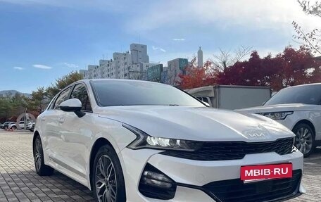 KIA K5, 2022 год, 1 900 000 рублей, 3 фотография