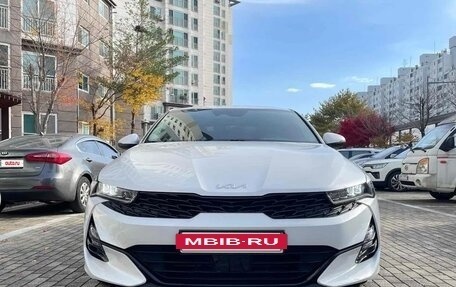 KIA K5, 2022 год, 1 900 000 рублей, 2 фотография