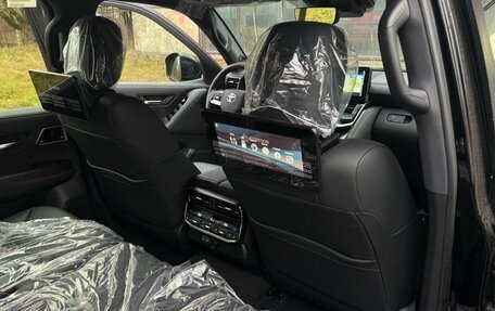 Toyota Land Cruiser, 2024 год, 6 фотография