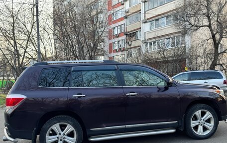 Toyota Highlander III, 2012 год, 2 340 000 рублей, 6 фотография