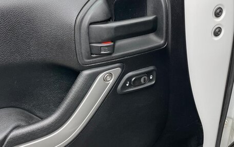 Jeep Wrangler, 2011 год, 2 950 000 рублей, 19 фотография