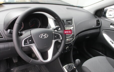 Hyundai Solaris II рестайлинг, 2013 год, 485 000 рублей, 10 фотография