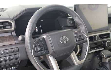 Toyota Tacoma, 2025 год, 9 293 030 рублей, 14 фотография