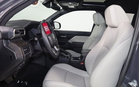 Toyota Tacoma, 2025 год, 9 293 030 рублей, 22 фотография