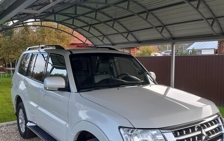 Mitsubishi Pajero IV, 2018 год, 3 300 000 рублей, 3 фотография