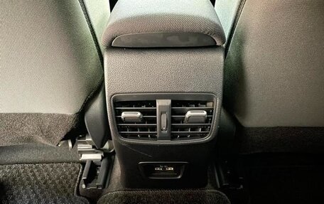 Toyota Corolla, 2022 год, 1 975 000 рублей, 13 фотография