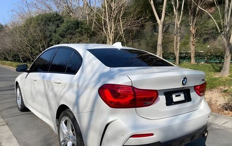 BMW 1 серия, 2022 год, 1 800 000 рублей, 3 фотография