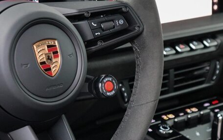 Porsche 911, 2024 год, 20 400 076 рублей, 7 фотография